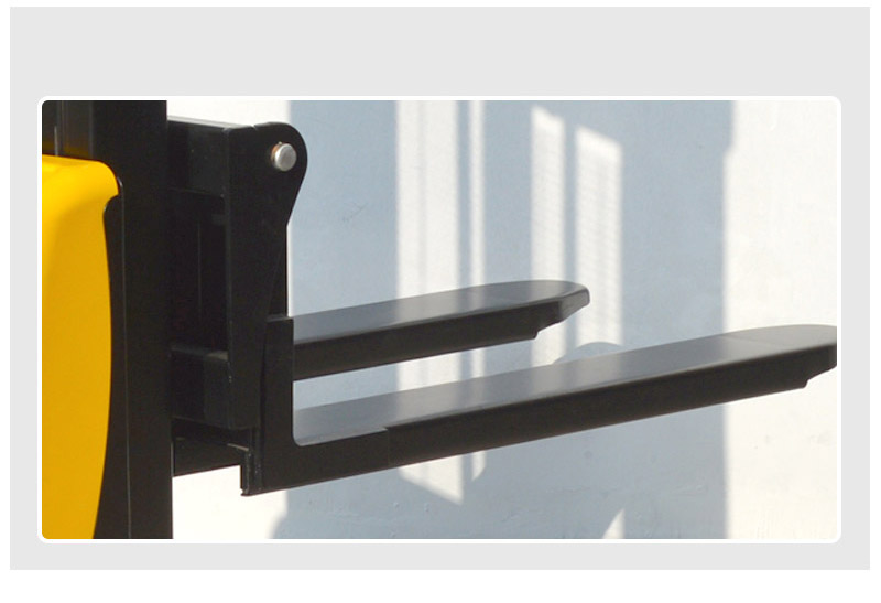 半電動液壓堆高車2