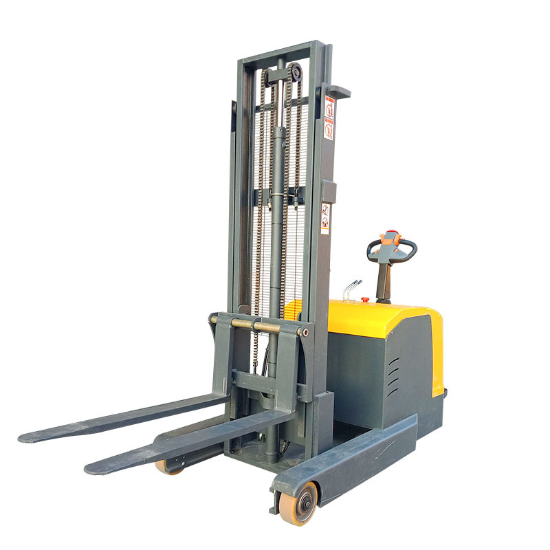 倉儲叉車廠家定制電動堆高車維護保養