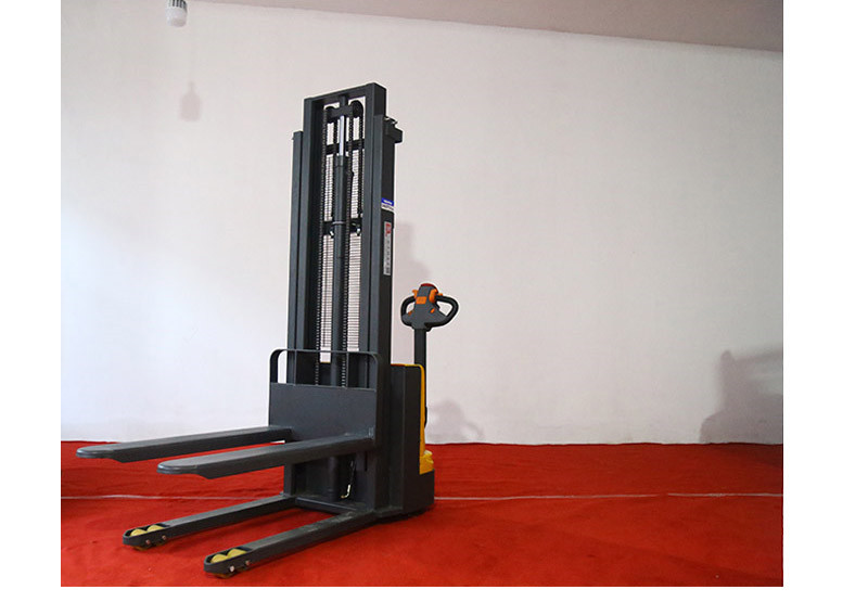 步行式全電動堆高車2