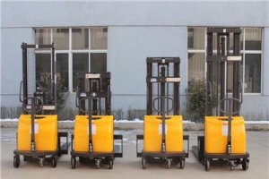 為什么半電動堆高車需要定期更換機油 ？