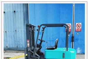 電動(dòng)叉車的無級(jí)變速控制系統(tǒng)是什么？