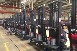 全電動叉車多路換向閥漏油怎么解決？