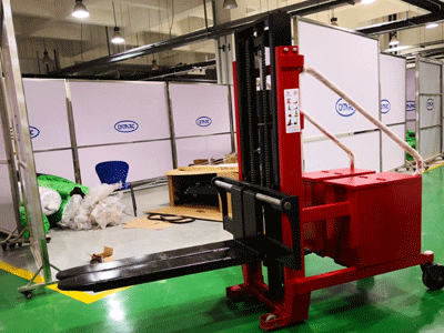 預(yù)算有限買什么堆高車？新牛盾手動(dòng)液壓堆高車很合適