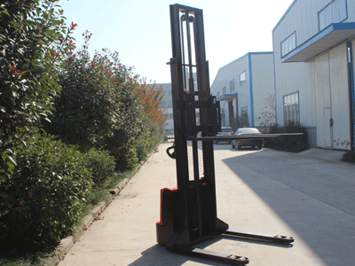 新牛頓堆高車產(chǎn)品