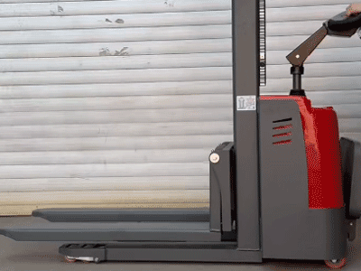 新牛盾雙托盤堆垛車