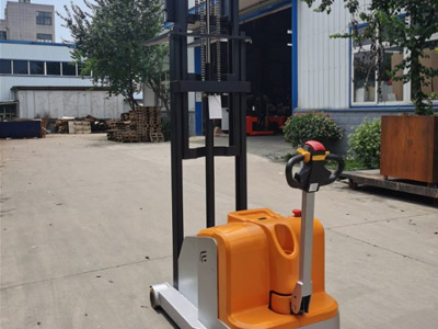 步行式電動堆高車
