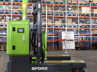 AGV叉車定制廠家 新牛盾為你細(xì)致講解