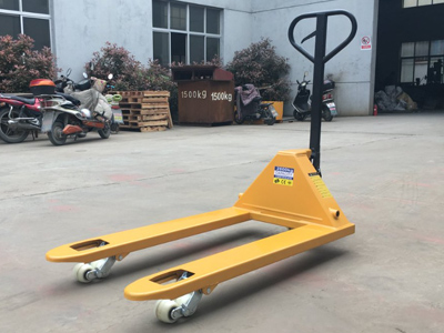 泰興新牛盾叉車:手動搬運車源頭工廠 現貨充足