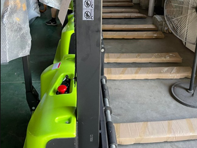 工廠重載神器!就是5噸大噸位電動堆高車