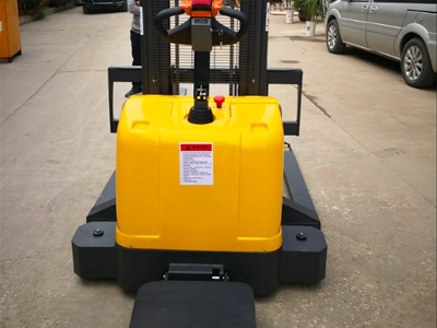 蓄電池電動叉車