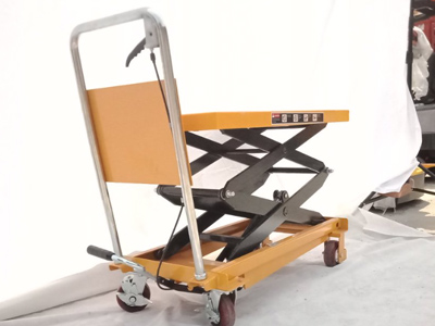 手動(dòng)液壓升降平臺(tái)